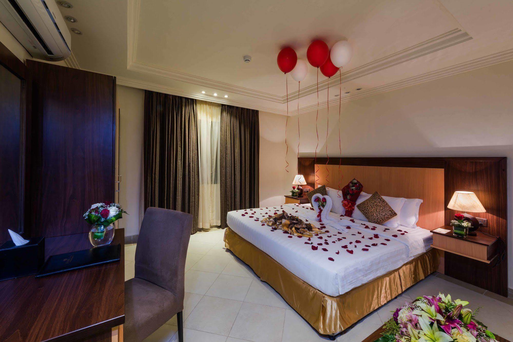 Boudl Al Rass Aparthotel Ar Rass Exteriör bild